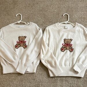 Abercrombie kids size 7/8 Cream Sweaters with Teddy Bear Design